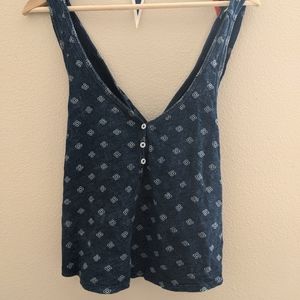 Backless tank top